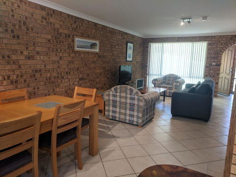 DAVIES STREET 3/14 MOLLYMOOK - Tourism Cairns 1