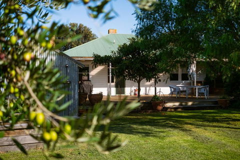 Deckhouse - Tourism Cairns 0