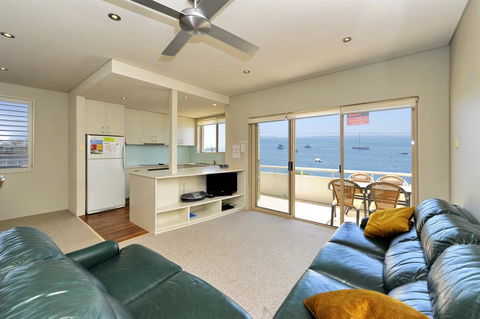 Del Rae Unit 12 - Shoal Bay - Tourism Cairns 1