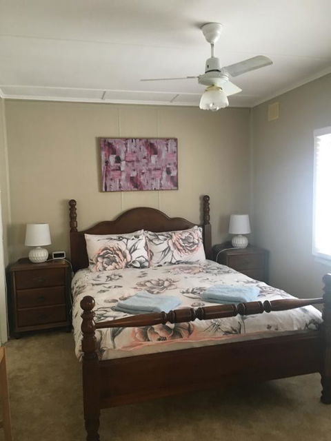 Desert Flower Cottages On Wolfram St - Tourism Cairns 1