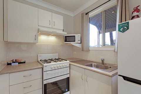 Discovery Parks - Gerroa - Tourism Cairns 1