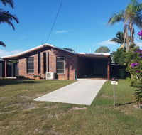 Dog Friendly Holiday House At Red Beach - Tourism Cairns
