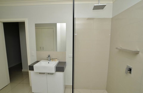 Doze On Green - Tourism Cairns 3