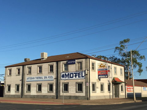 Dragon Phoenix Resort - Tourism Cairns 0