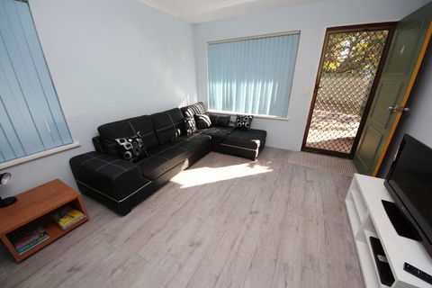 Dunbar Court Unit 4 At South West Rocks - Tourism Cairns 0