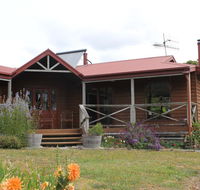 Eagle's Roost Farmstay BB - Tourism Cairns