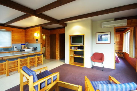 Edge Of The Bay Resort - Tourism Cairns 3