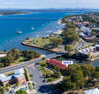 Elegant Waterfront Gem where the Ocean meets the Canal - Tourism Cairns