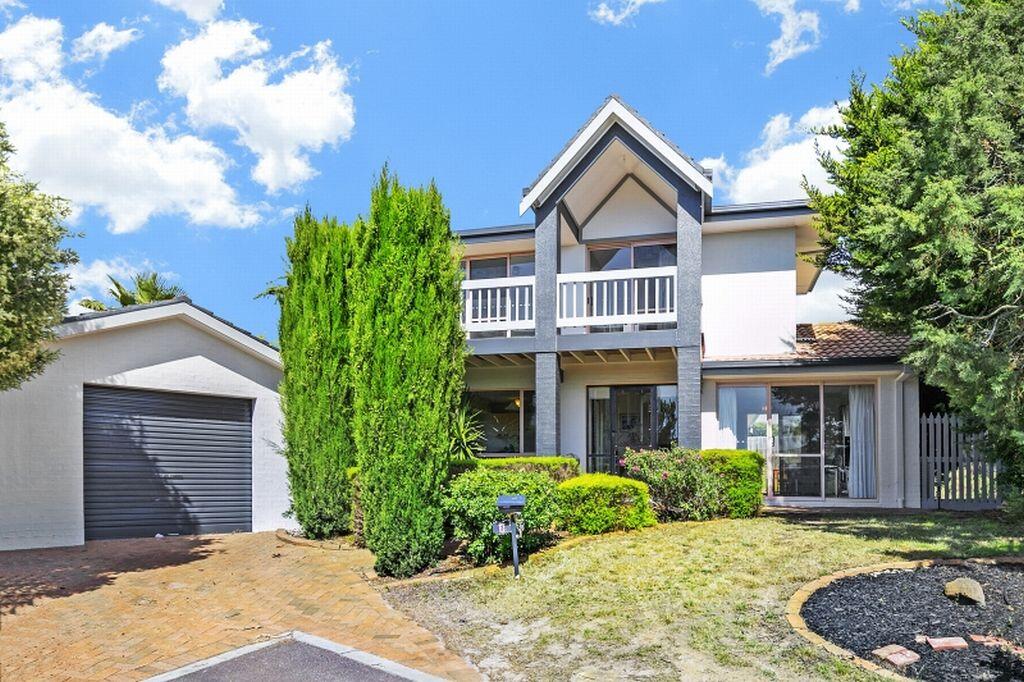Taroon VIC Tourism Cairns