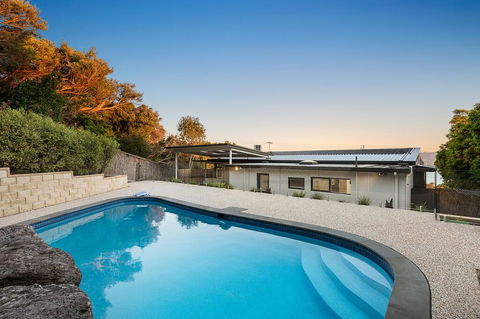 Ellerina Sea Vista Luxury Family Retreat With Sauna, Pool, Amazing Water Views, Walk To Beach - Tourism Cairns 0