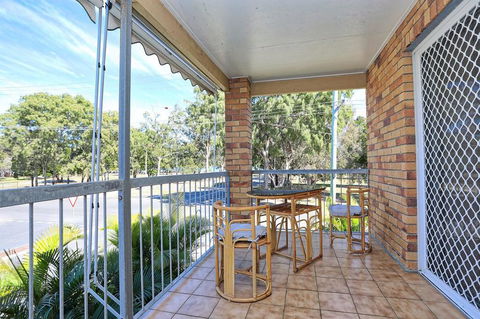 Enjoy Sunsets And Waterviews From Your Private Balcony - Tourism Cairns 0