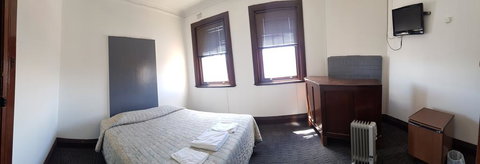 Exchange Hotel Blayney - Tourism Cairns 2