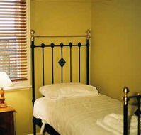 Eyre House - Tourism Cairns