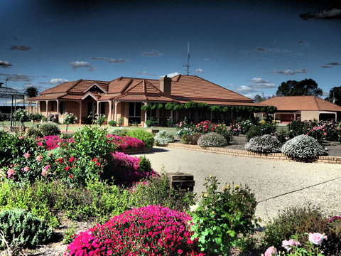 Fairways Bed & Breakfast At Jerilderie - Tourism Cairns 3