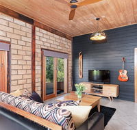 Falls River Luxury Accommodation - Tourism Cairns