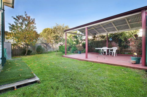 FAMILY GETAWAY - DROMANA - Tourism Cairns 3
