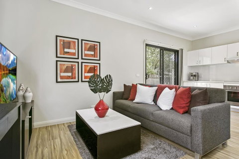 Family-friendly Hideaway In Quiet Suburb - Tourism Cairns 0