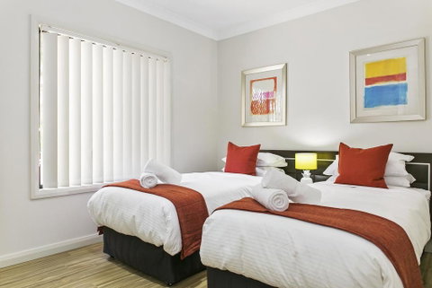 Family-friendly Hideaway In Quiet Suburb - Tourism Cairns 3