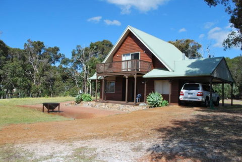 Farm Lane Retreat - Tourism Cairns 0