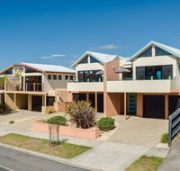 Fischer Torquay by Gold Star Stays - Tourism Cairns