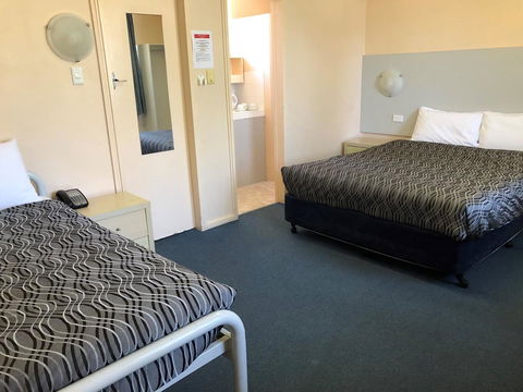Flinders Motel - Tourism Cairns 3