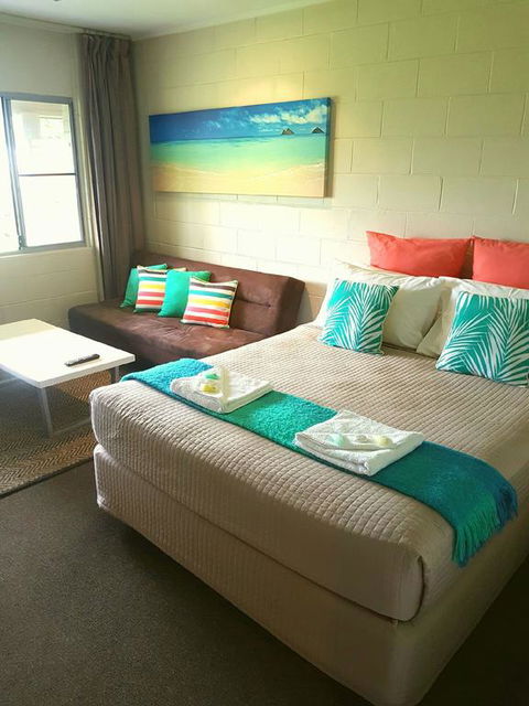 Forrest Beach Hotel/motel - Tourism Cairns 3