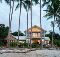 Frangipani Beach House - Newell Beach - Tourism Cairns