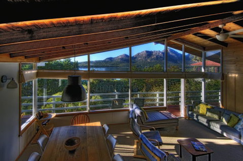 Freycinet Beachfront Retreat - Tourism Cairns 0