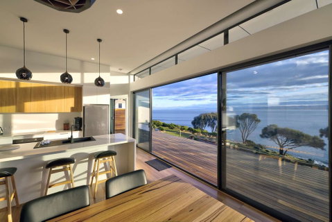 Freycinet Coastal Retreat - Tourism Cairns 3