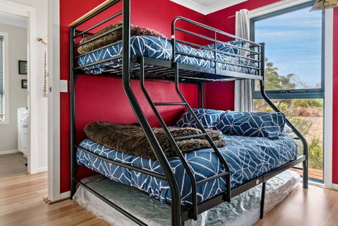 Freycinet Dream - Tourism Cairns 1