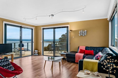 Freycinet Dream - Tourism Cairns 0