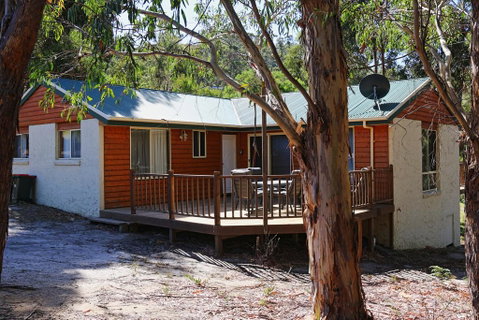 Freycinet Hideaway - Tourism Cairns 0