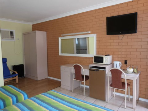 Fullarton Motor Lodge - Tourism Cairns 2