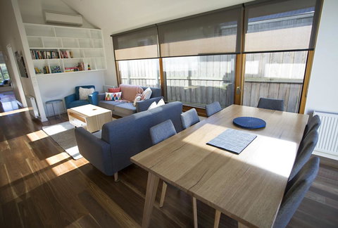 GALWAY COTTAGE - Tourism Cairns 2