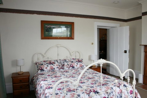 Gaol House Cottages - Tourism Cairns 0