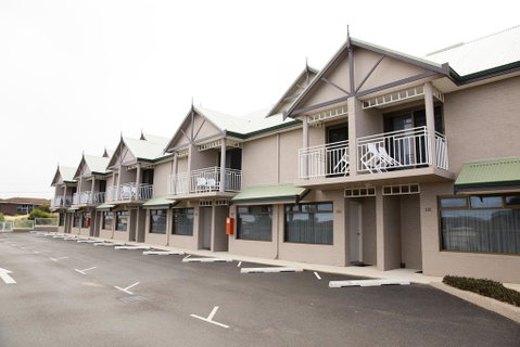 Geraldton Motor Inn - Tourism Cairns 3