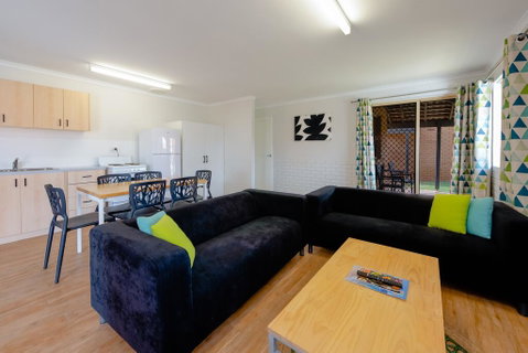 Geraldton's Ocean West Holiday Units & Short Stay Accommodation - Tourism Cairns 2