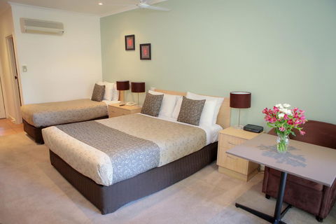 Golden Heritage Accommodation - Tourism Cairns 2