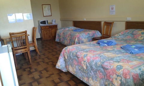 Goolgowi Highway Motel - Tourism Cairns 1