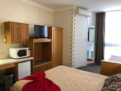 Goulburn Motor Inn - Tourism Cairns 1
