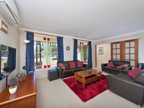 Government Road, 48, The Bay House - Tourism Cairns 0