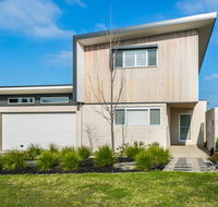 Grandview Luxury 11 - Tourism Cairns