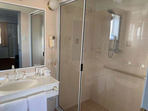 Granite Belt Motel - Tourism Cairns 1