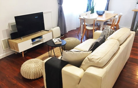 Great Comfort & Style In Central Location - Tourism Cairns 3