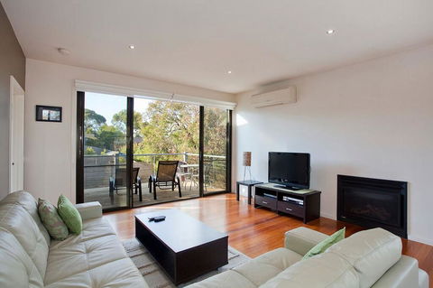 Great Ocean Retreat 5-7 - Tourism Cairns 2
