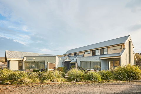 Great Ocean Walk Retreat - Tourism Cairns 0