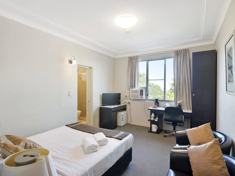 Greenwich Inn Motel - Tourism Cairns 0