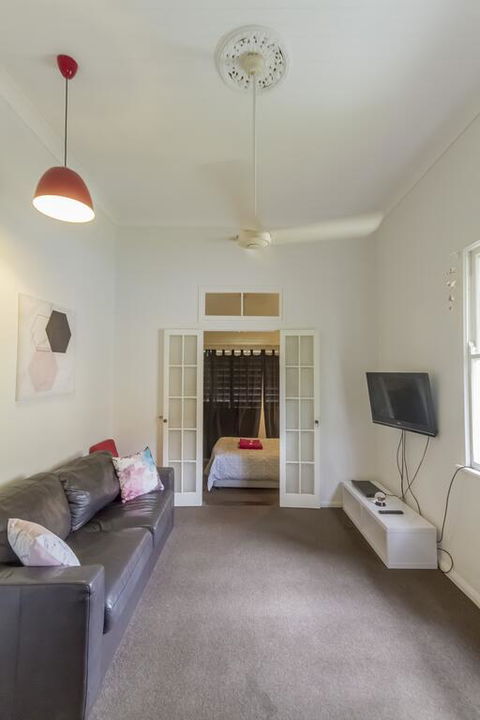 Grimshaw House - Tourism Cairns 1