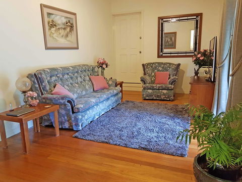 Gumtree House Montville - Tourism Cairns 2