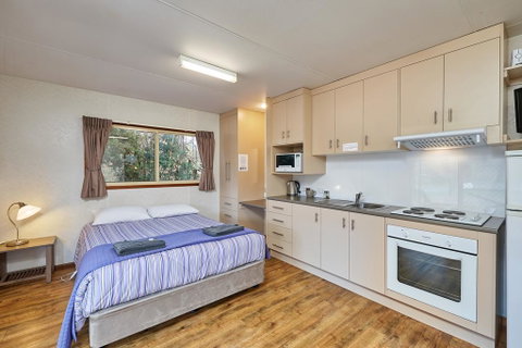 Gundagai Cabins & Tourist Park - Tourism Cairns 1